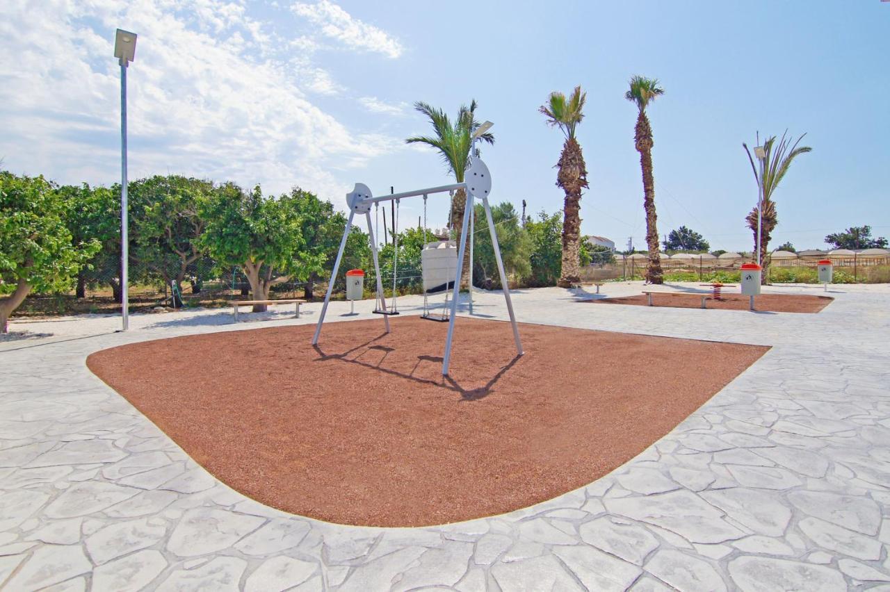 Villa Caren Paralimni Exterior photo